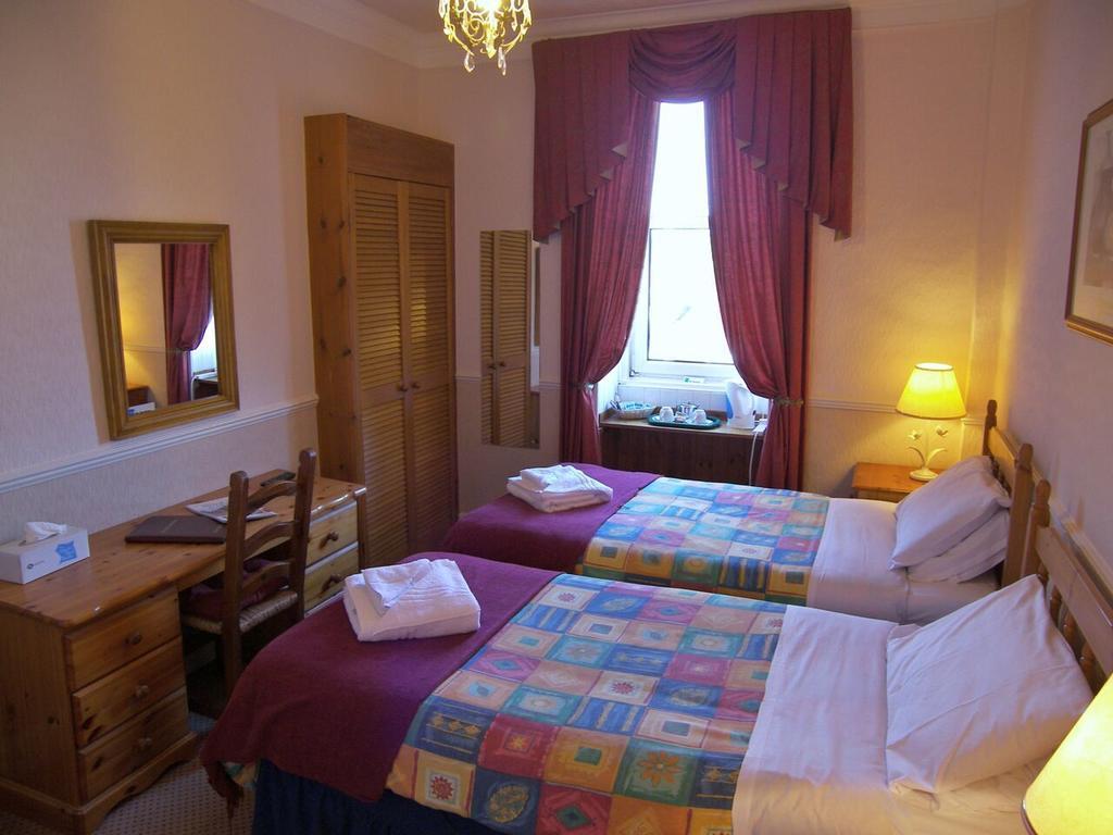 Bed and Breakfast Ardleigh House Эдинбург Номер фото